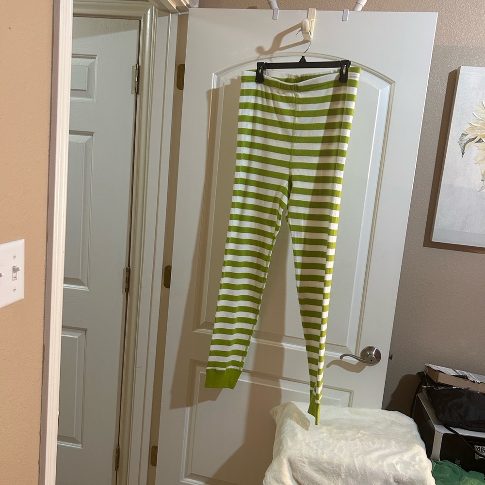 Grinch Pajama Set - Picture 8 of 16